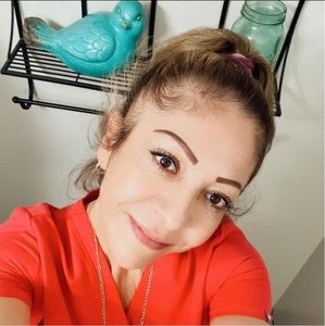 Meet your Posher, Lidia